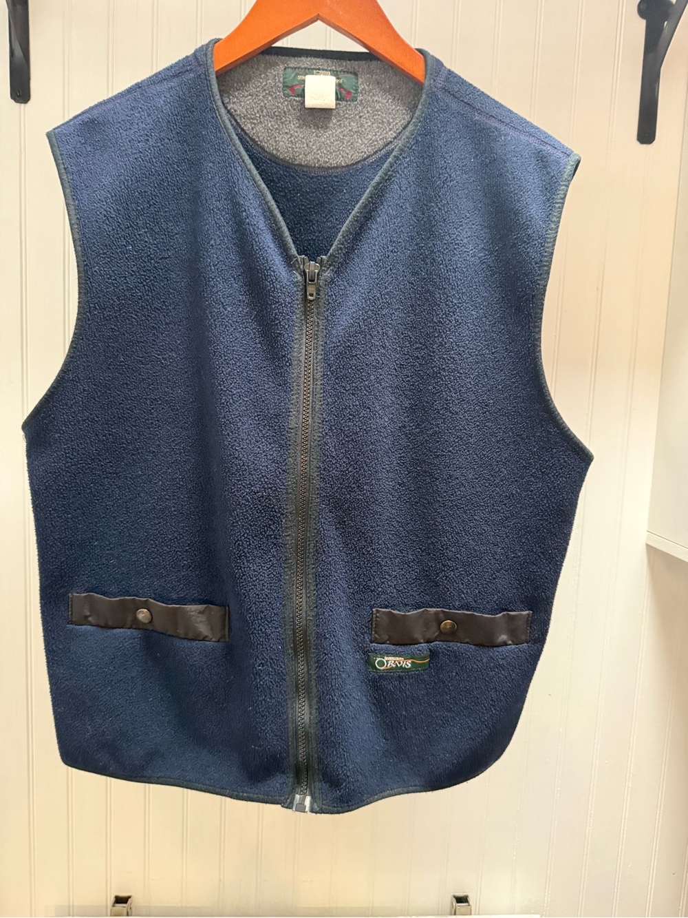 Orvis Navy Zip-Up Fleece Vest with Brown Trim Large front pockets